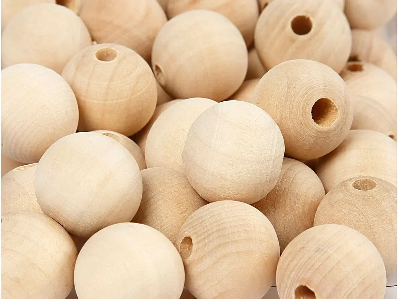 Billede 1 - 200 Ubehandlede Træperler 20 mm - Perfekte til DIY