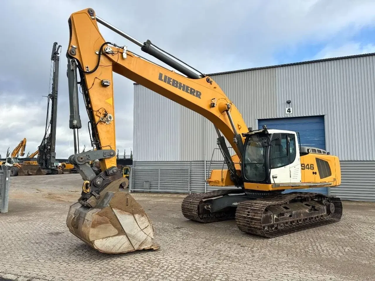 Billede 2 - Liebherr R 946