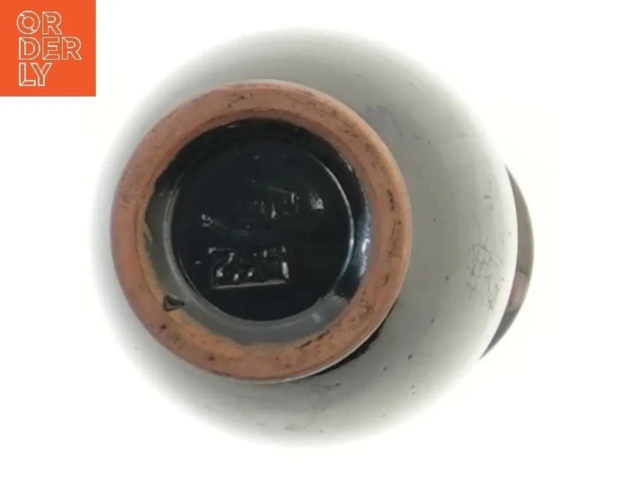 Billede 3 - Sort vase med mønster (str. Ø 5,5 cm længde 20 cm)