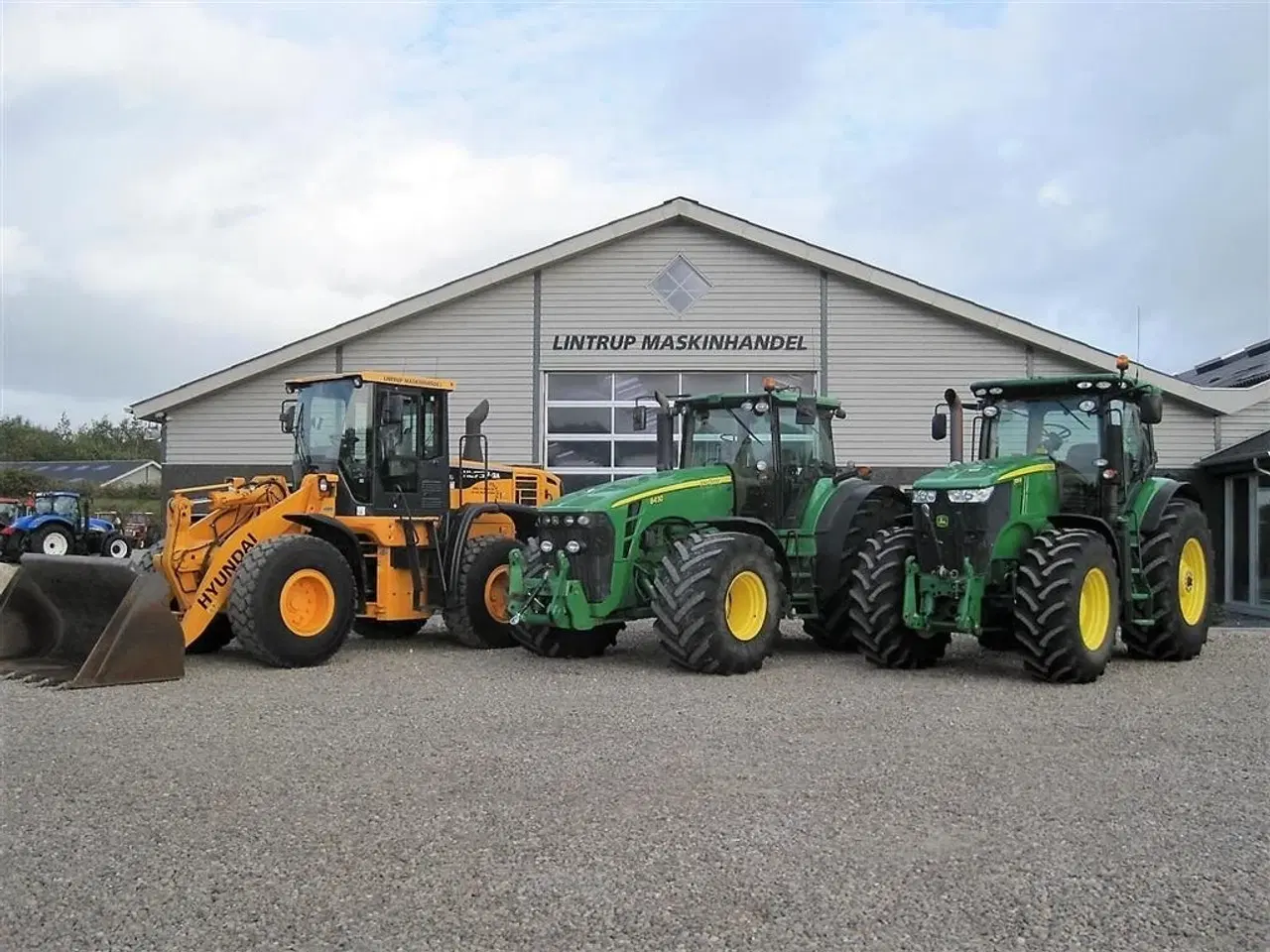 Billede 9 - - - - Traktor udlejning, UDLEJNING AF TRAKTOR TIL MARKARBEJDET