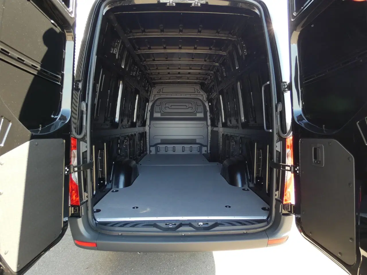 Billede 7 - Mercedes-Benz Sprinter 317 2,0 CDI A3 Pro 9G-Tronic 170HK Van 9g Aut.