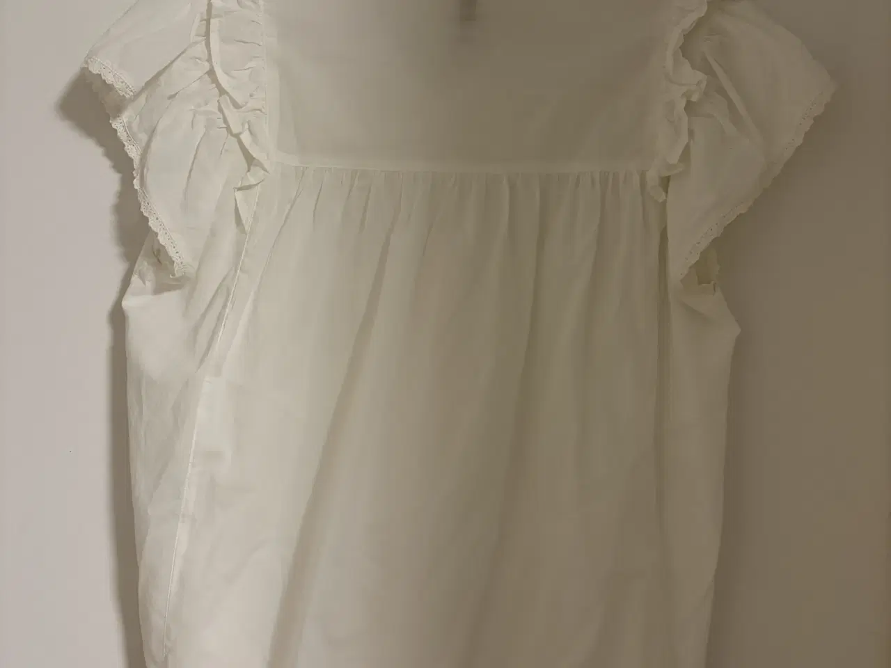 Billede 2 - Hvid sommertop