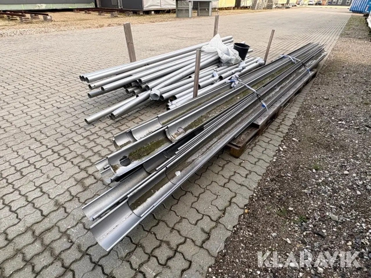 Billede 3 - Tagrender og nedløbsrør