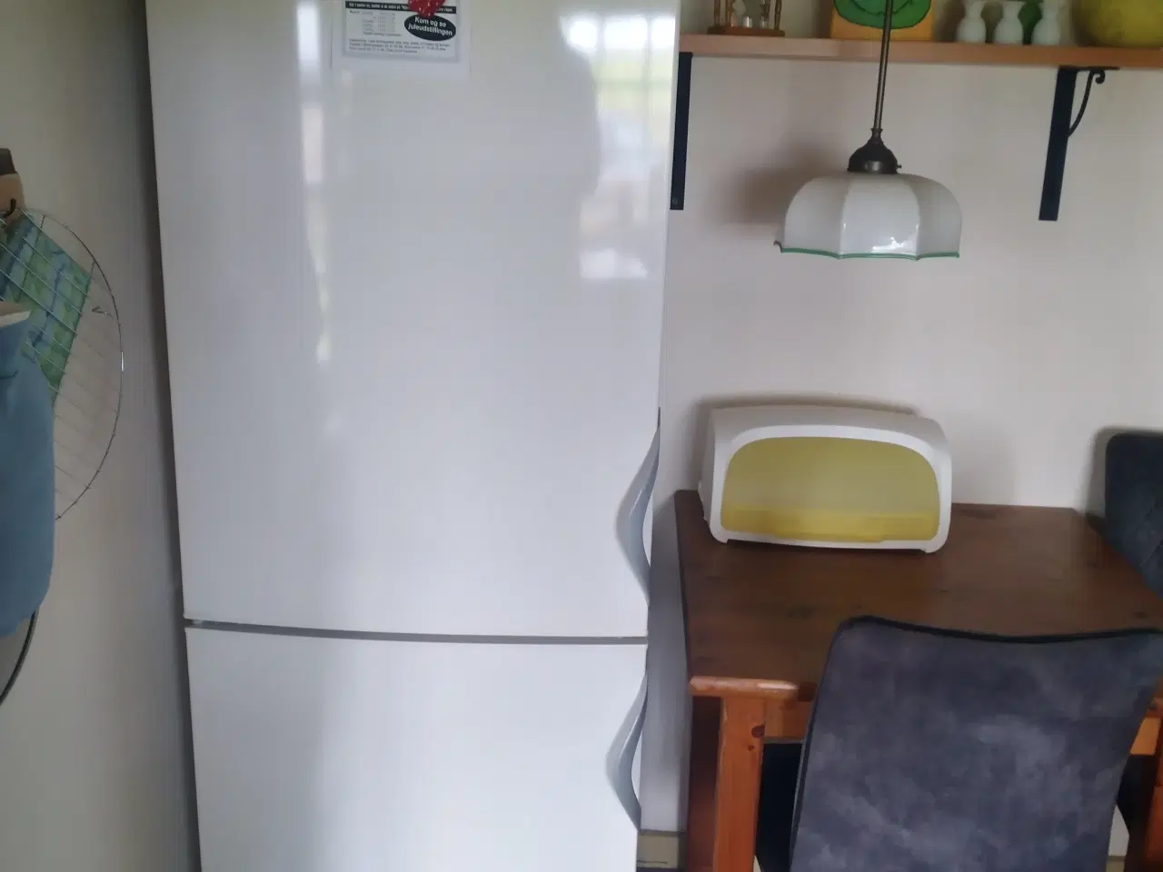 Billede 1 - Velfungerende Kølefryseskab bortgives