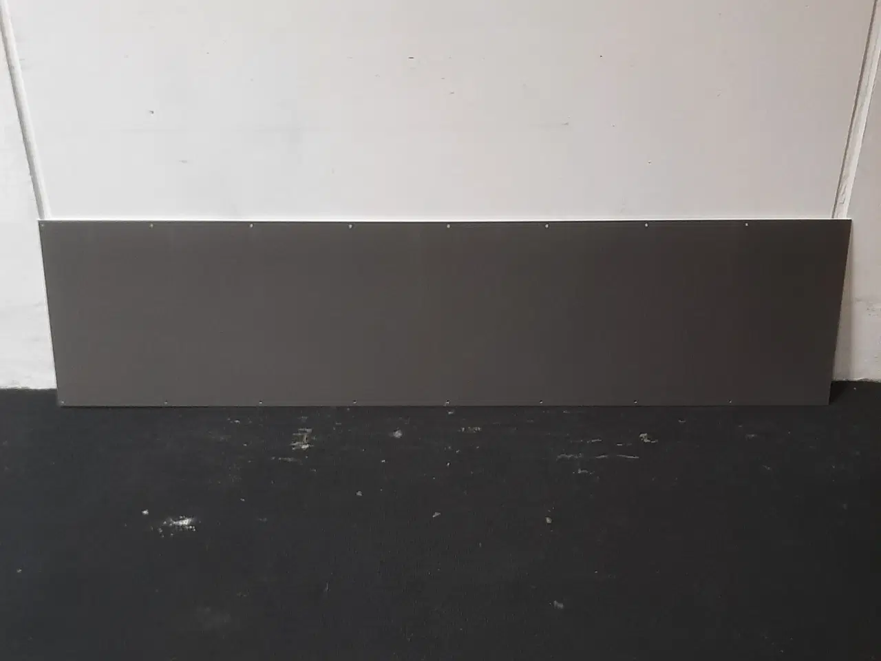 Billede 2 - Steni colour facadeplade, 595x2460mm, mat, sn 8008, mørk grå