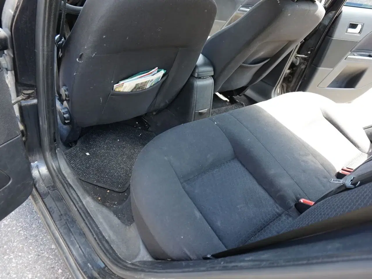 Billede 12 - Ford Mondeo 2.0 Benzin Årgang 2004 (momsfri)