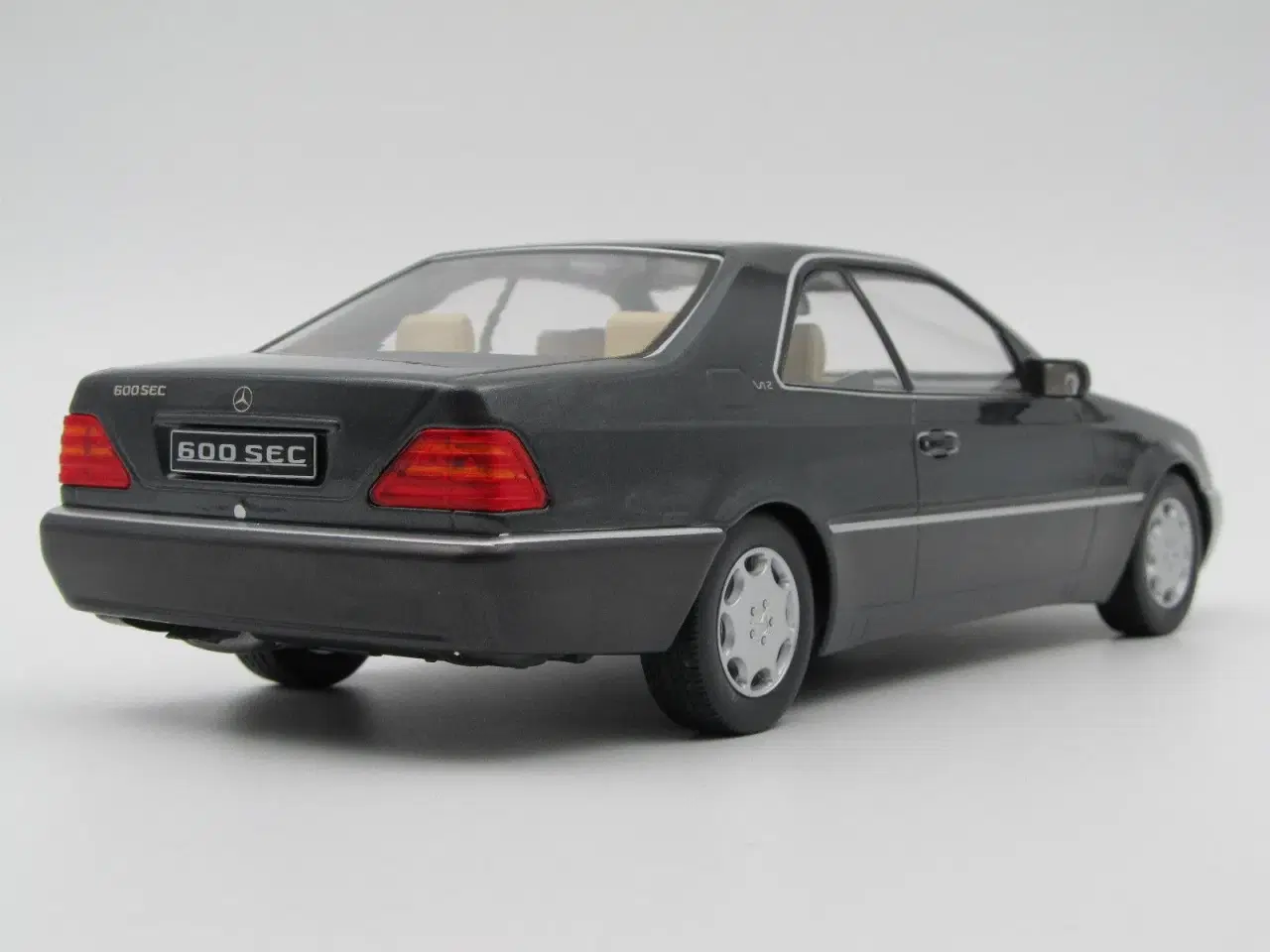 Billede 3 - 1992 Mercedes 600 SEC V12 1:18  Limited Edition