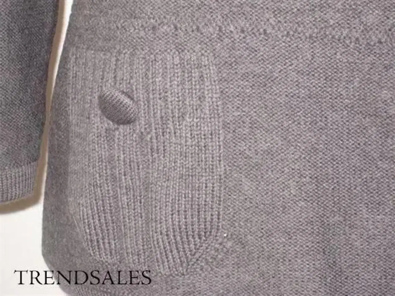 Billede 3 - Cacharel, strikbluse, str 36