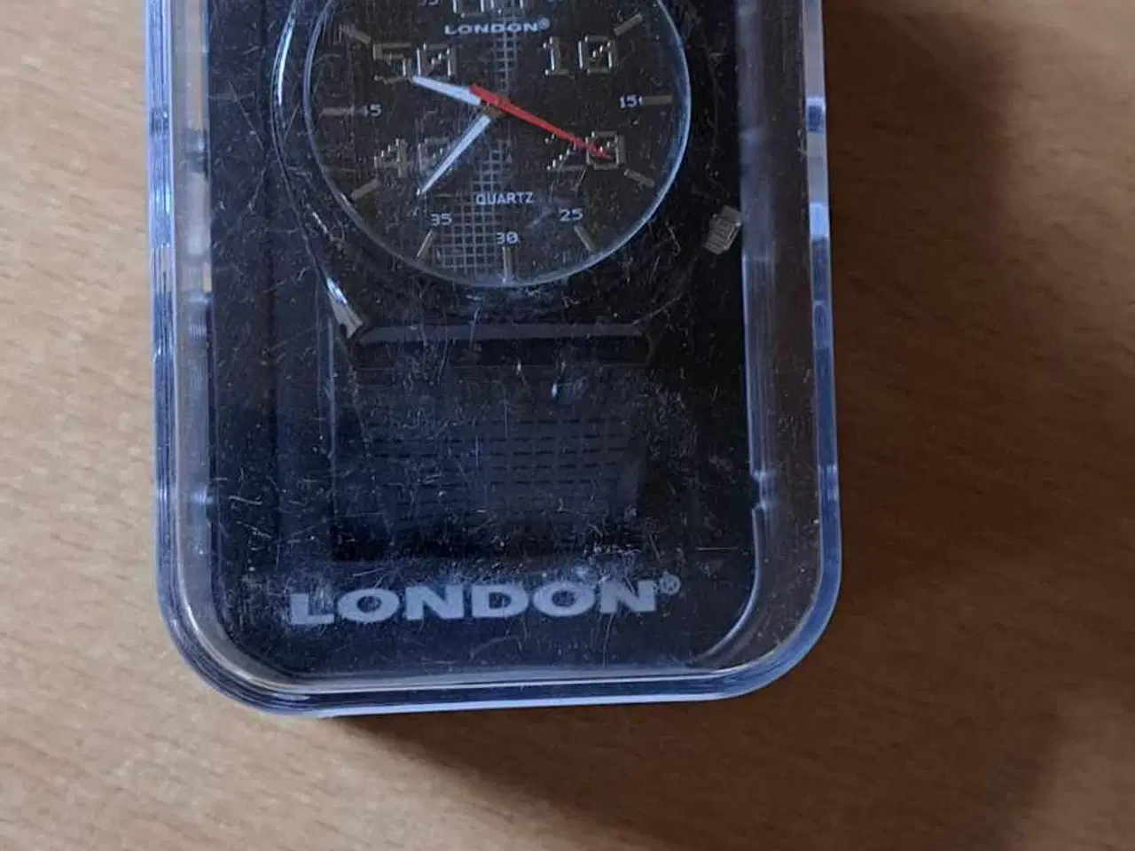 Billede 2 - Forskellige herre ure de er alle nye