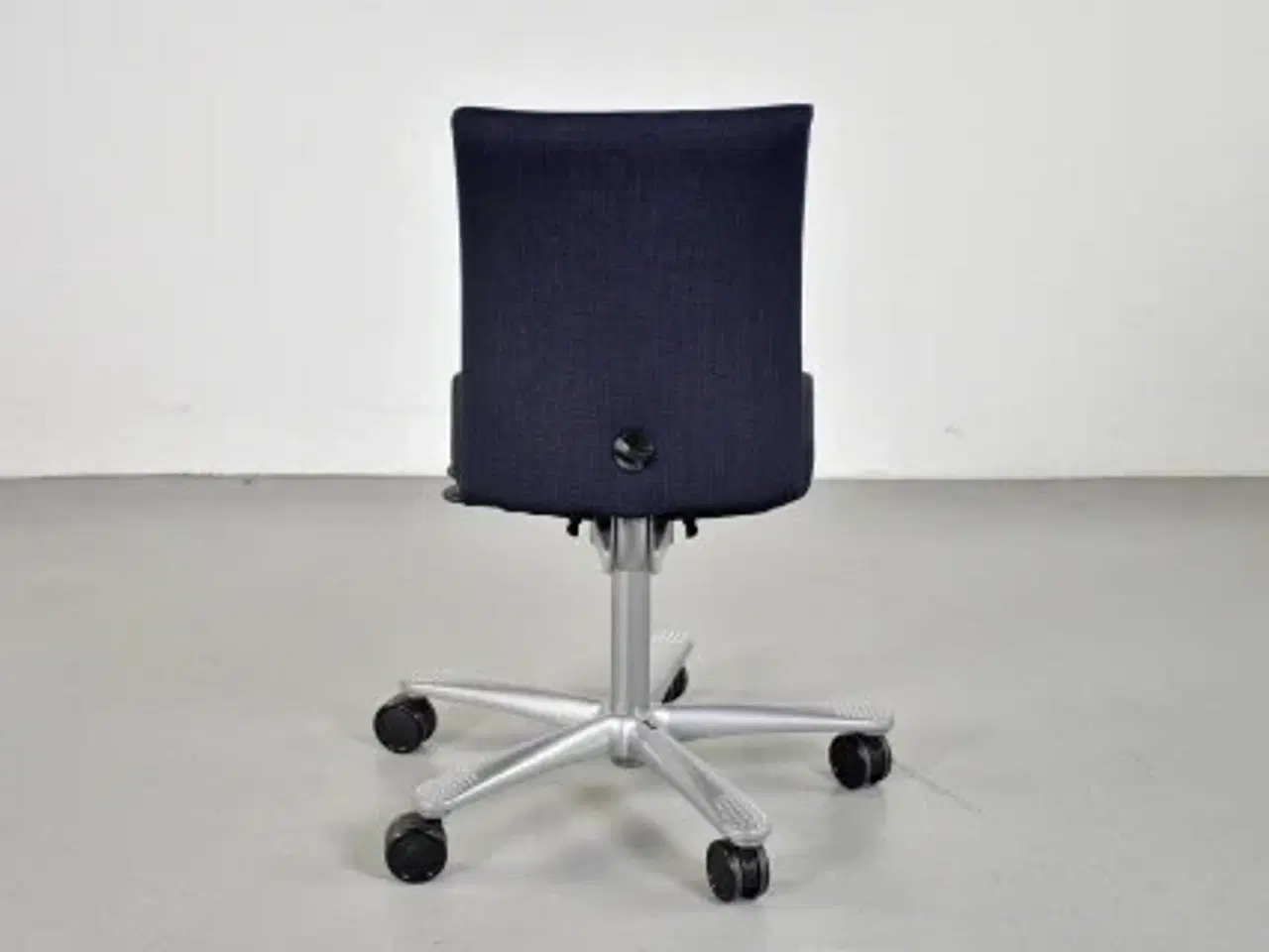 Billede 3 - Häg h04 credo 4200 kontorstol med sort/blå polster og alugråt stel