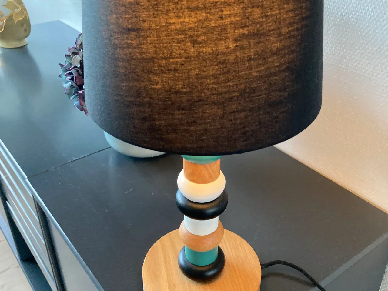 Billede 1 - Frandsenlighting bord lampe med sort skærm 