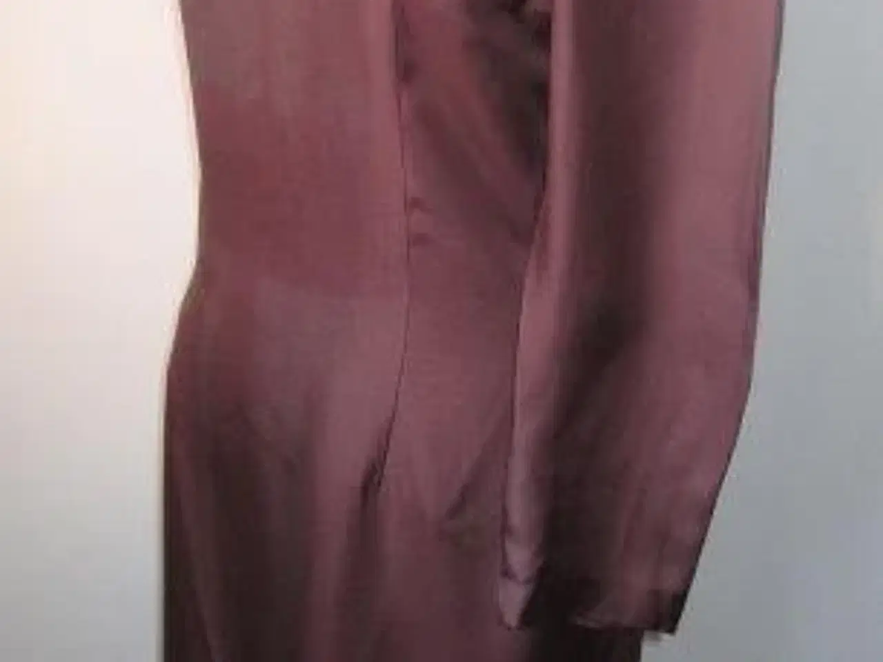 Billede 4 - Elise Gug, silkekjole, str 36