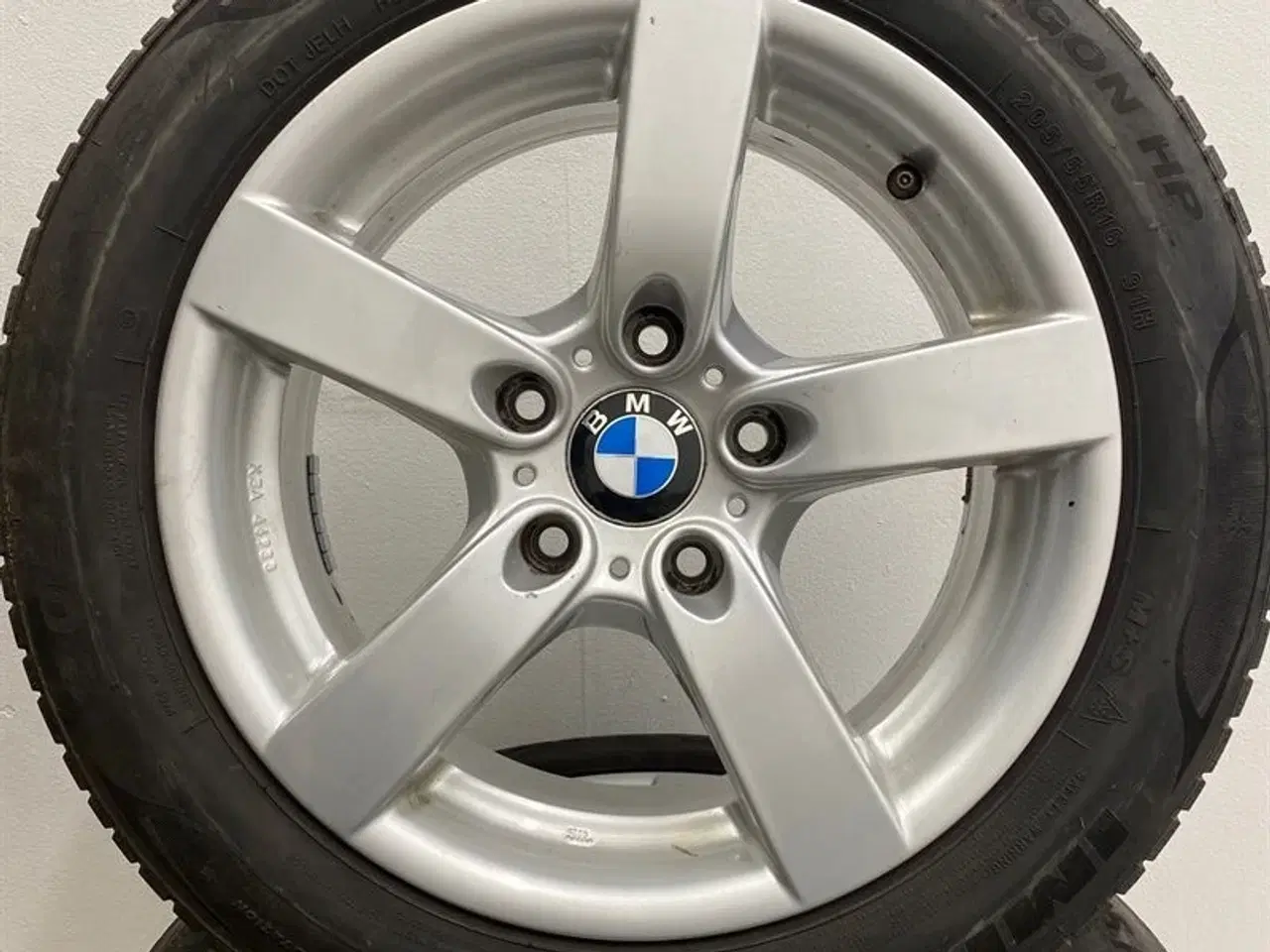 Billede 4 - 16" Alufælge med vinterdæk A64467 BMW E36 E46 Z3 E87 E90 E91 E92 E93 E81 E82 E87LCI E88 E90LCI E91LCI E92LCI E93LCI F20