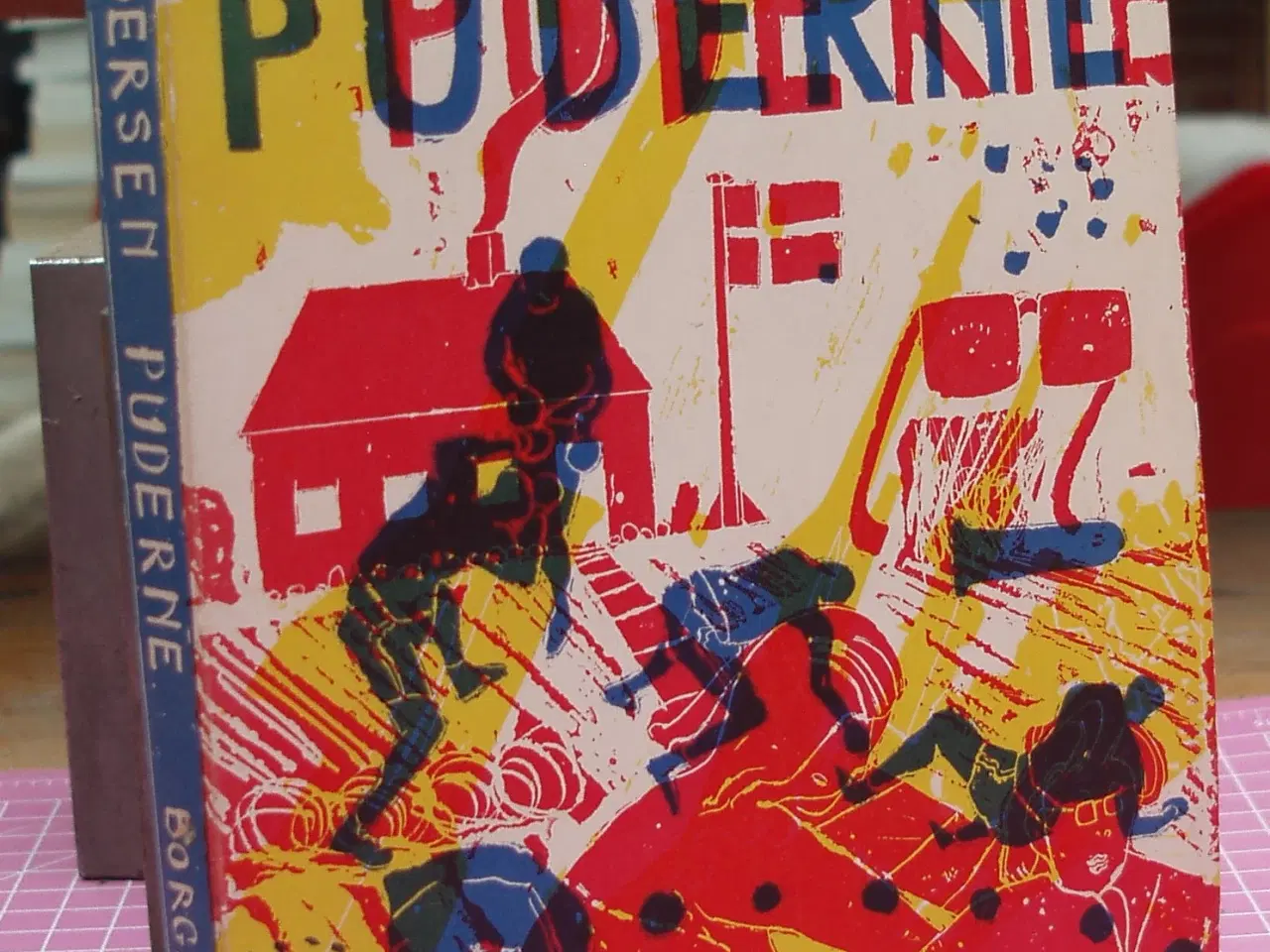 Billede 1 - Puderne af Benny Andersen