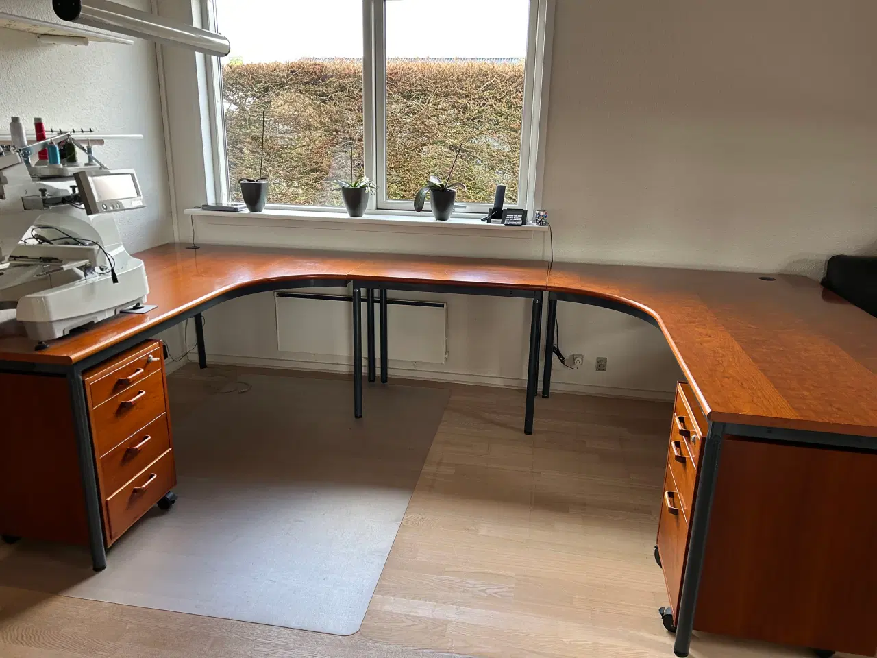 Billede 1 - Hjøne/ u skriveborde