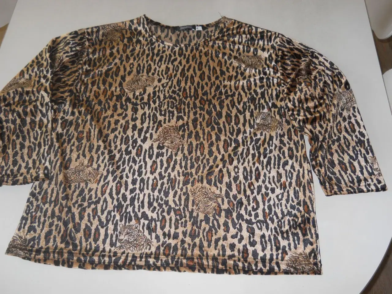 Billede 1 - dyre print Bluse