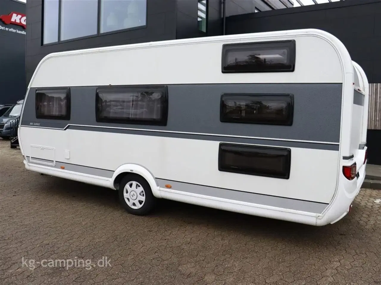 Billede 2 - 2020 - Hobby De Luxe 545 KMF Velholdt 3-køjers vogn fra Hobby.