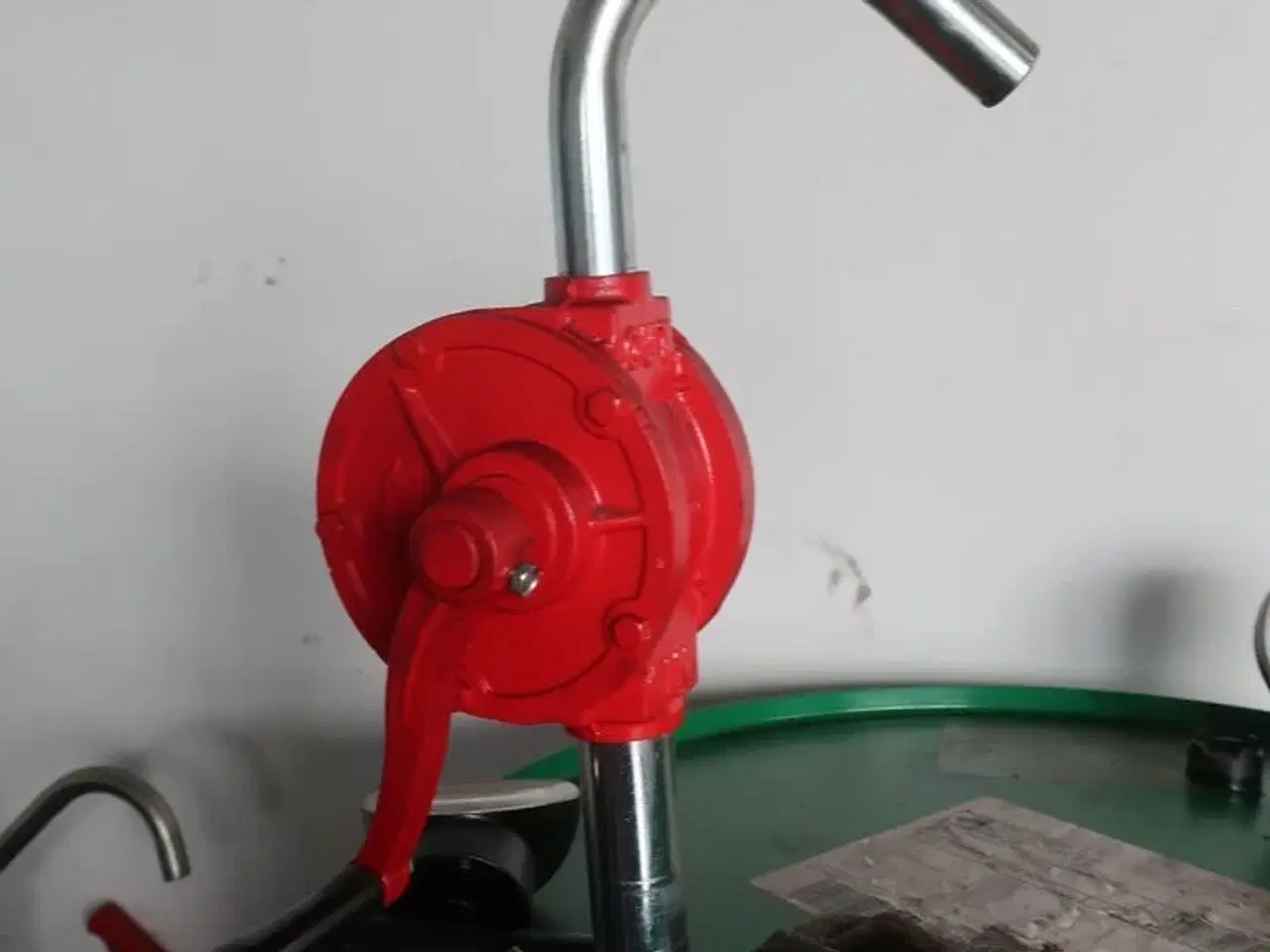 Billede 4 - Ca. 40 liter motorolieCASTROL MAG. PROF. 0W20