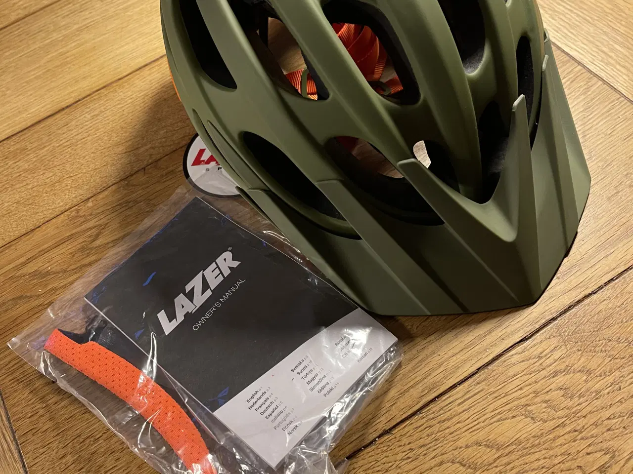 Billede 3 - Cykelhjelm model Lazer