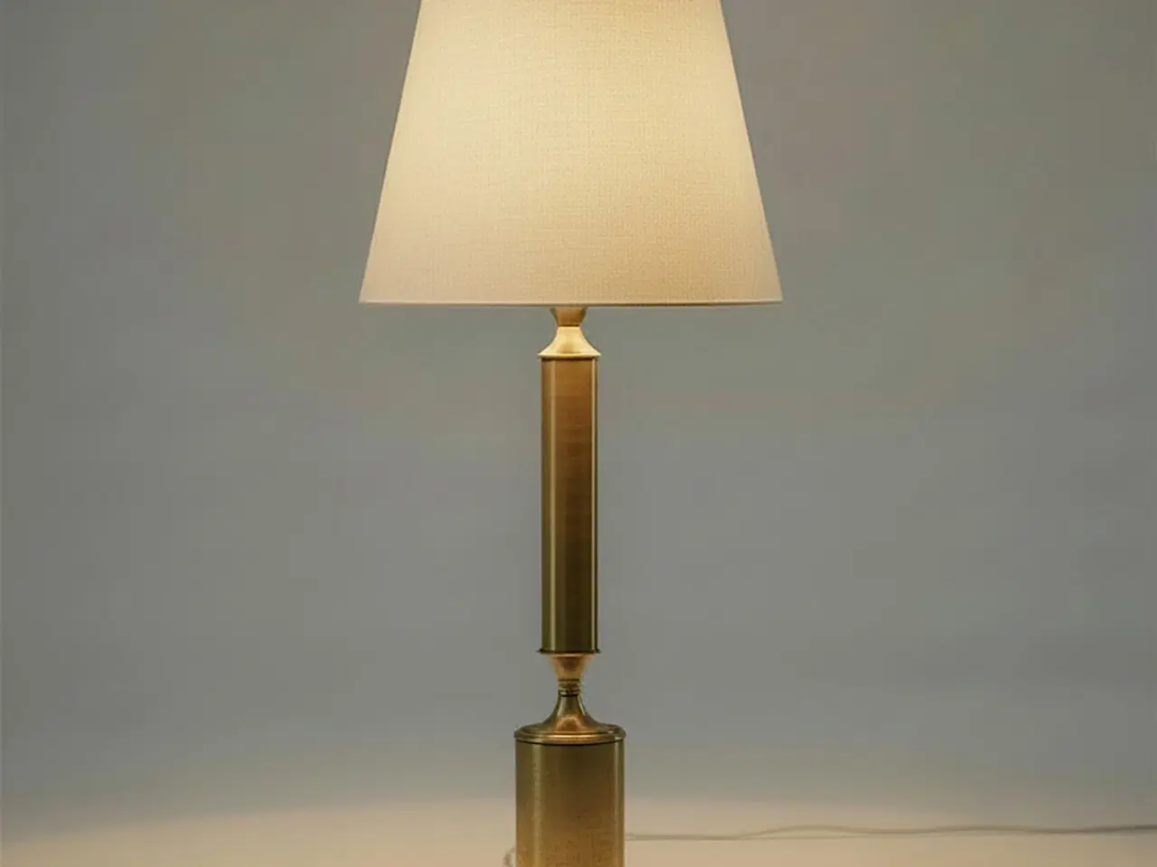 Billede 7 - Høj messing bordlampe 47,5 cm – 60/70’er
