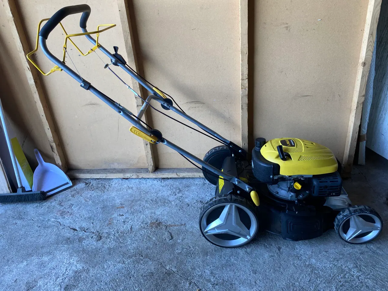 Billede 4 - Plæneklipper Falke 2024