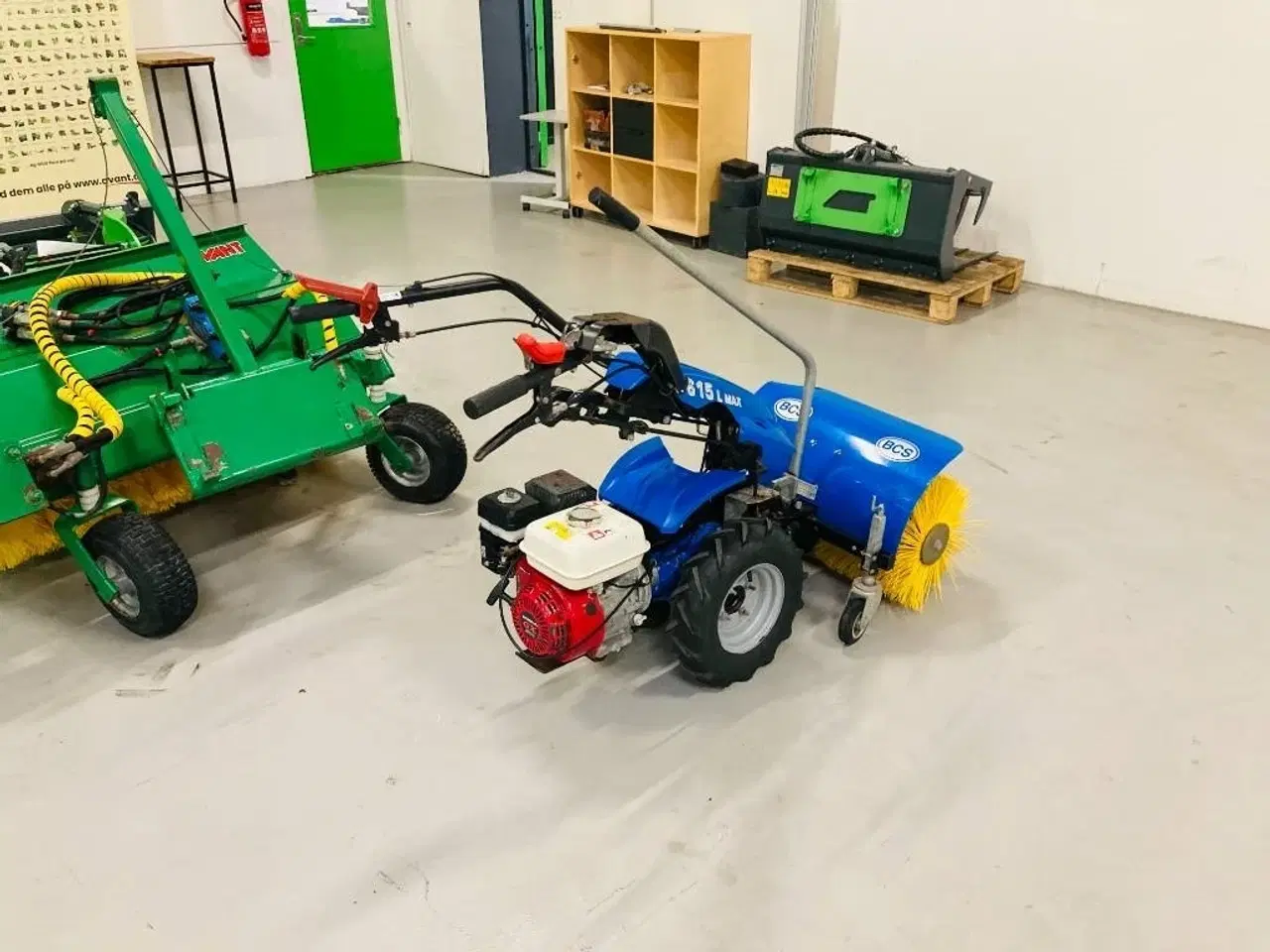 Billede 3 - BCS Fejemaskine 615