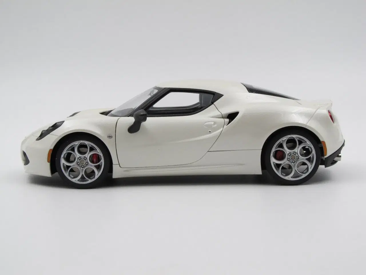 Billede 2 - 2013 Alfa Romeo 4C Coupe - AUTOart - 1:18