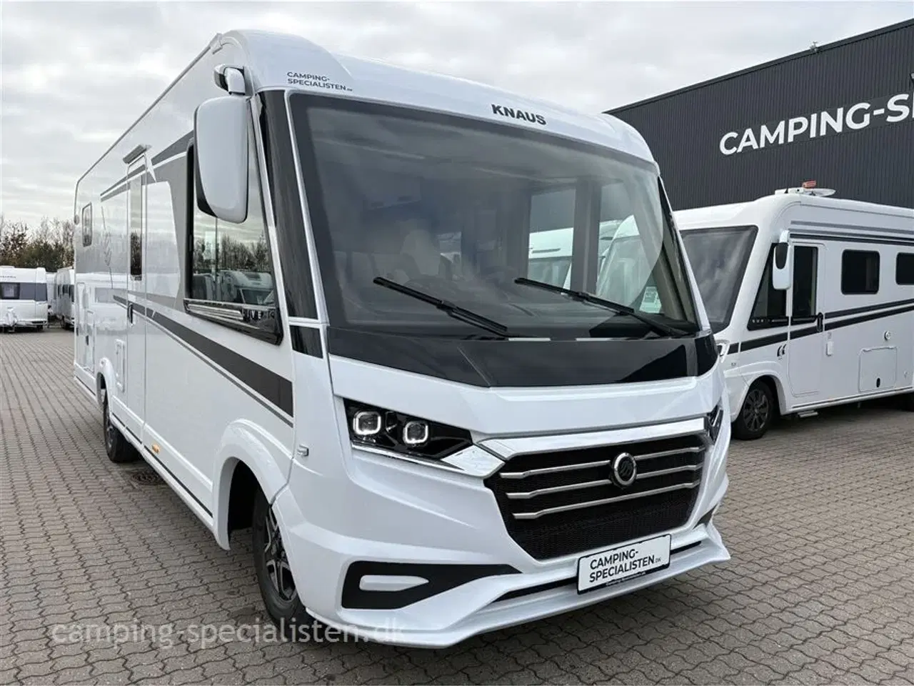 Billede 2 - 2026 - Knaus L!VE I 700 MEG Nyhed Knaus L!VE I 700 MEG 2026 med helt nyt interiør - kan ses nu hos Camping-Specialisten