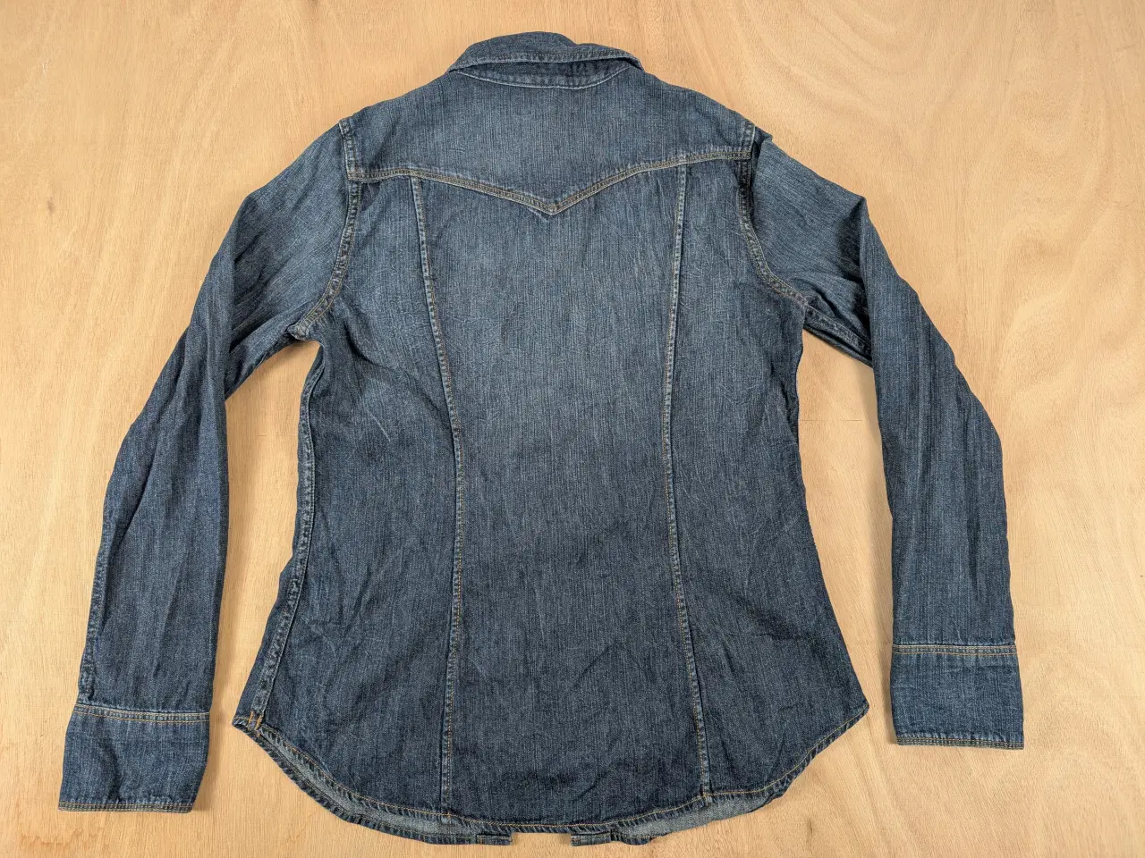 Billede 2 - Levi's blå skjorte, størrelse S