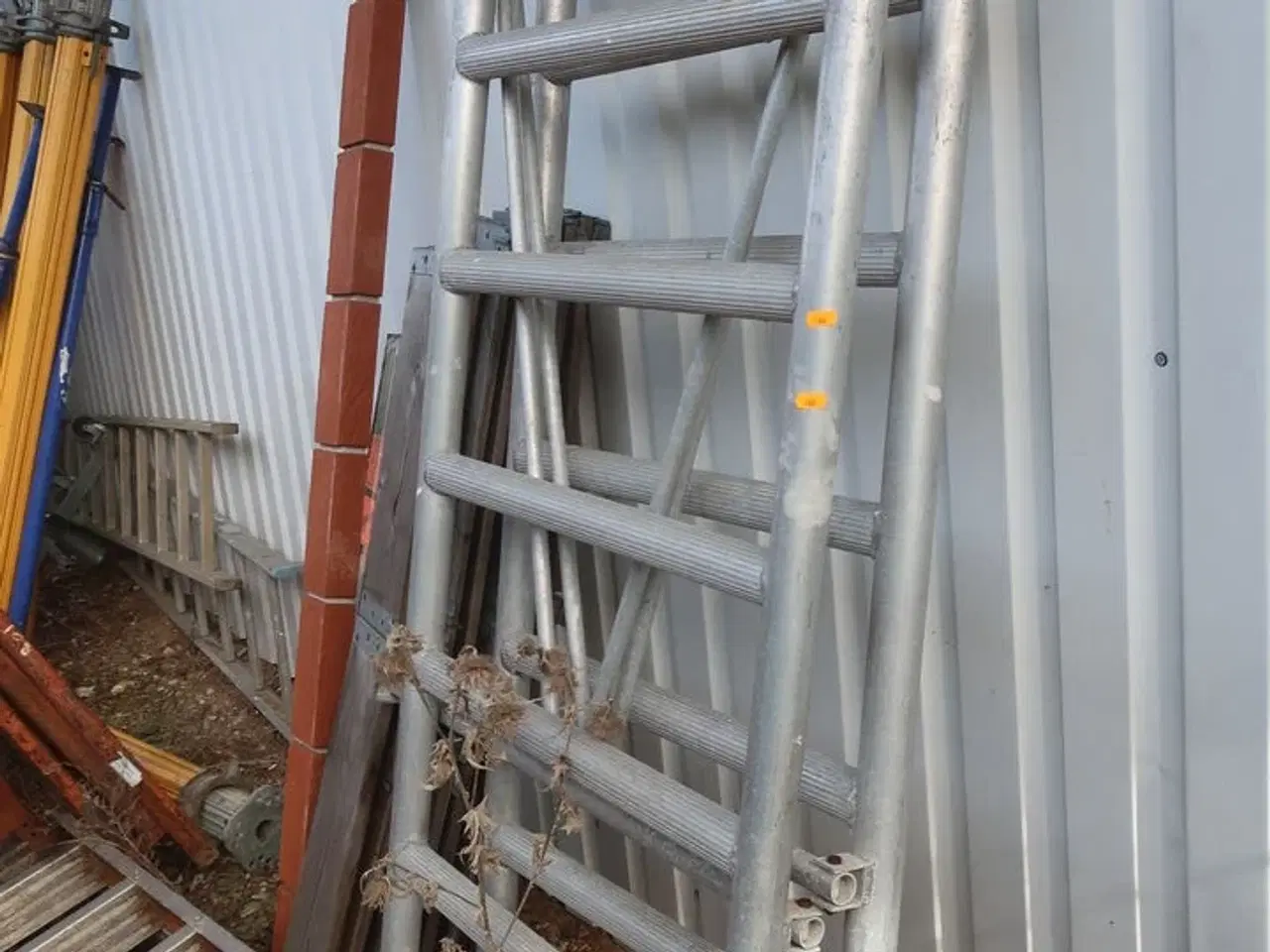 Billede 1 - Rullestillads JUMBO, trappestige, div. jern m.m.