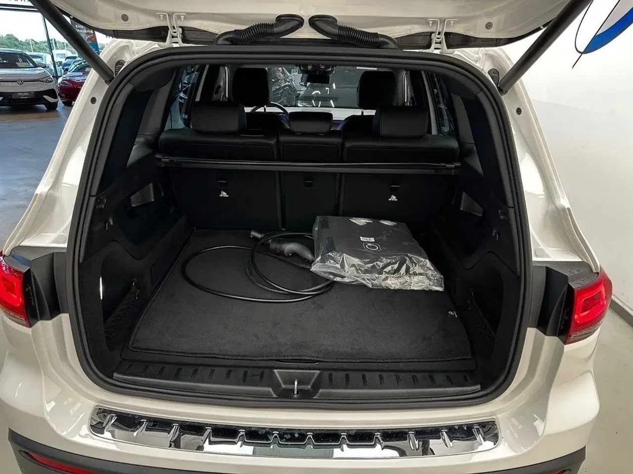 Billede 9 - Mercedes EQB350  AMG Line 4Matic