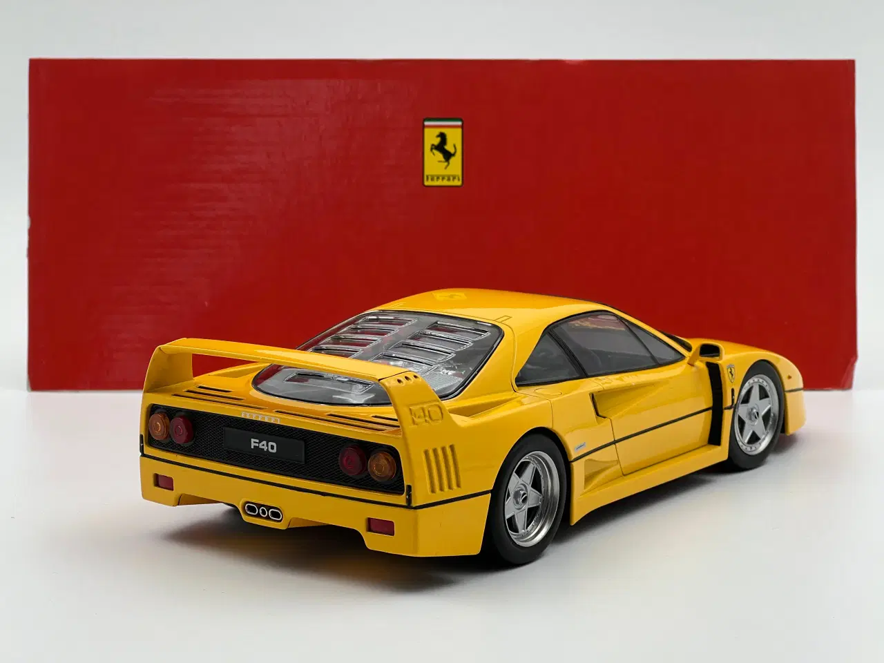 Billede 3 - 1987 Ferrari F40 - 1:18