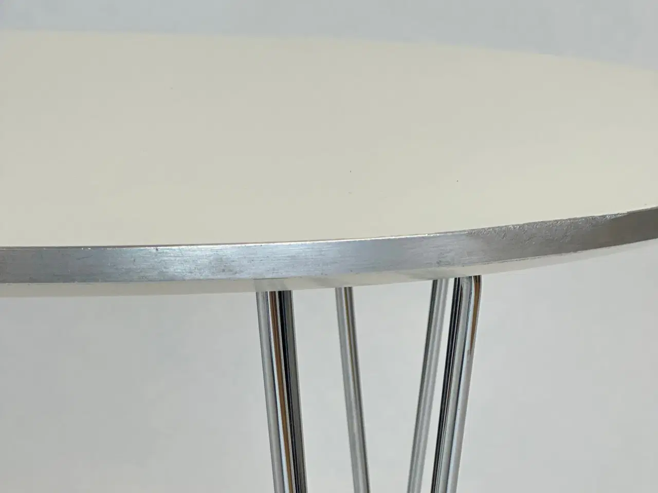 Billede 3 - Cirkulært bord - Fritz Hansen