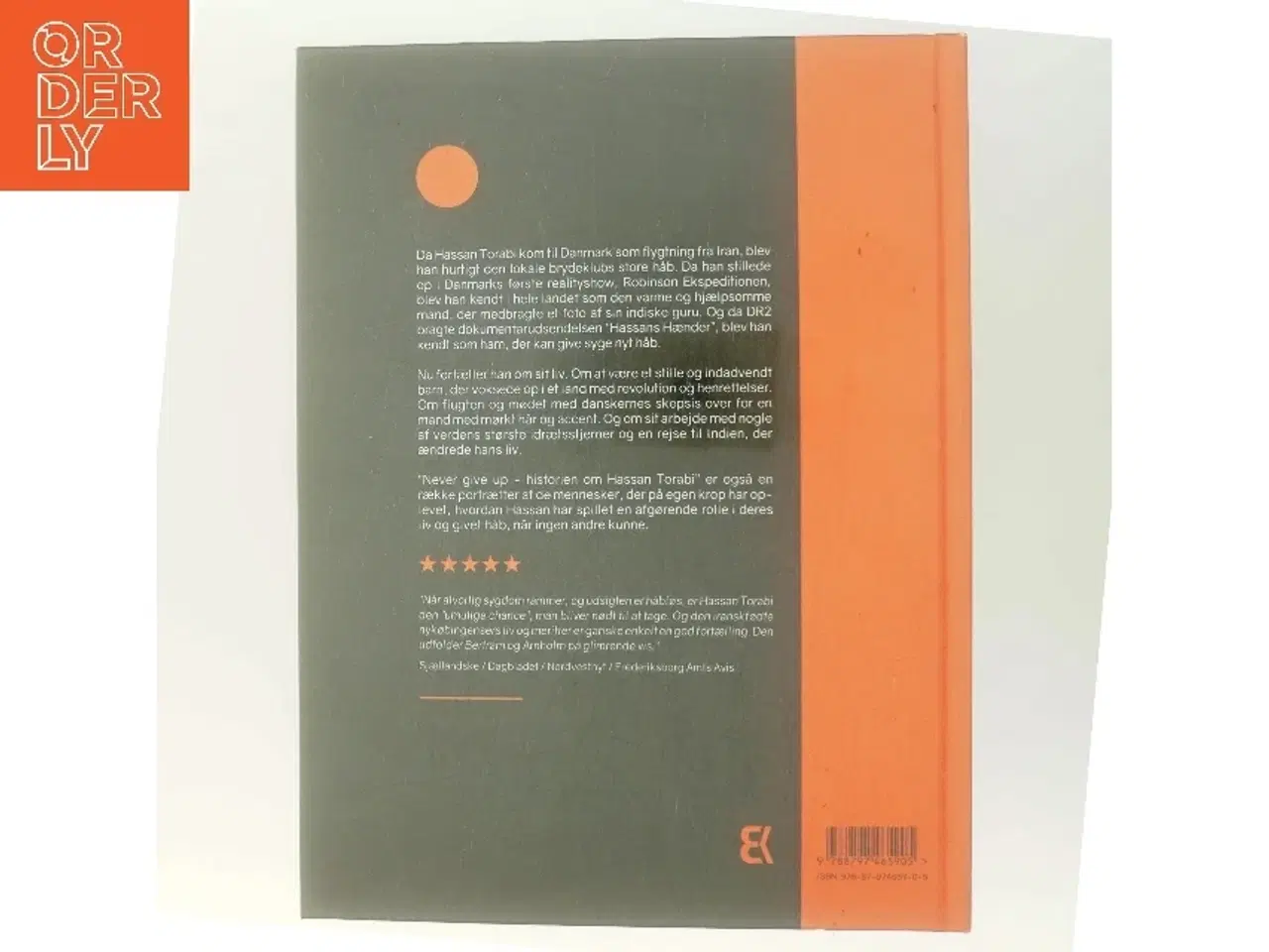 Billede 3 - Never give up : historien om Hassan Torabi af Helle Bertram (f. 1971-05-31) (Bog)