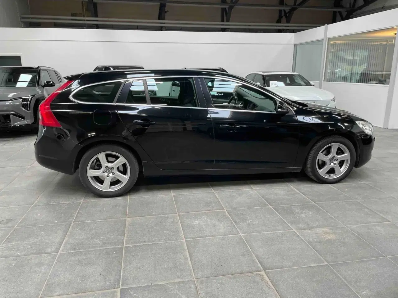 Billede 2 - Volvo V60 2,0 D3 Base 163HK Stc 6g Aut.