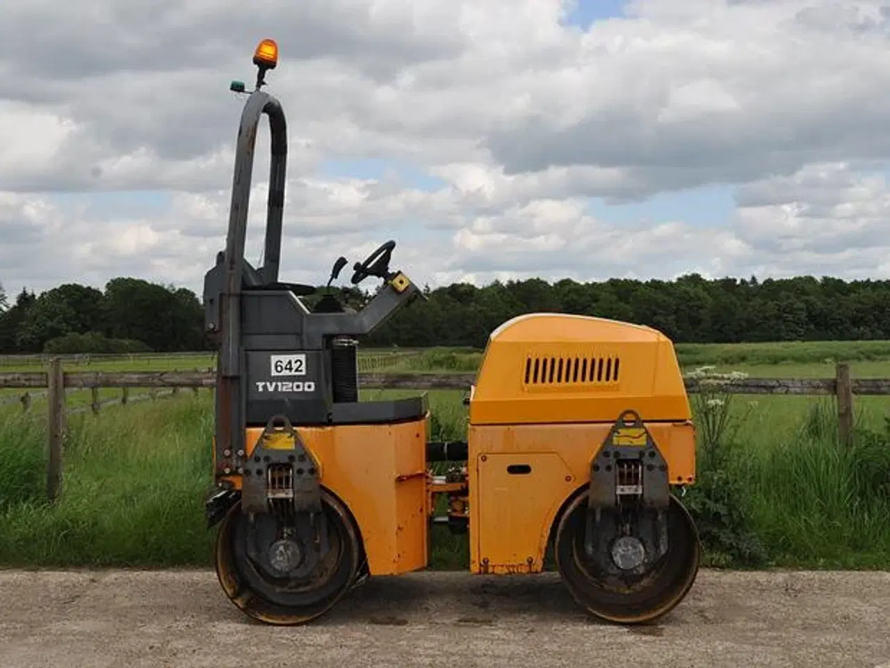 Billede 1 - TEREX TV1200 / 2900 kg