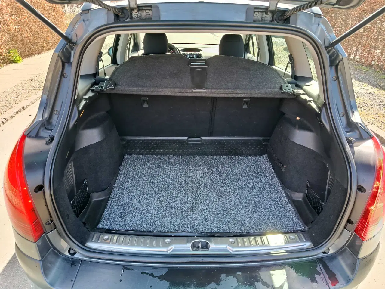 Billede 9 - Fin stationcar til små penge