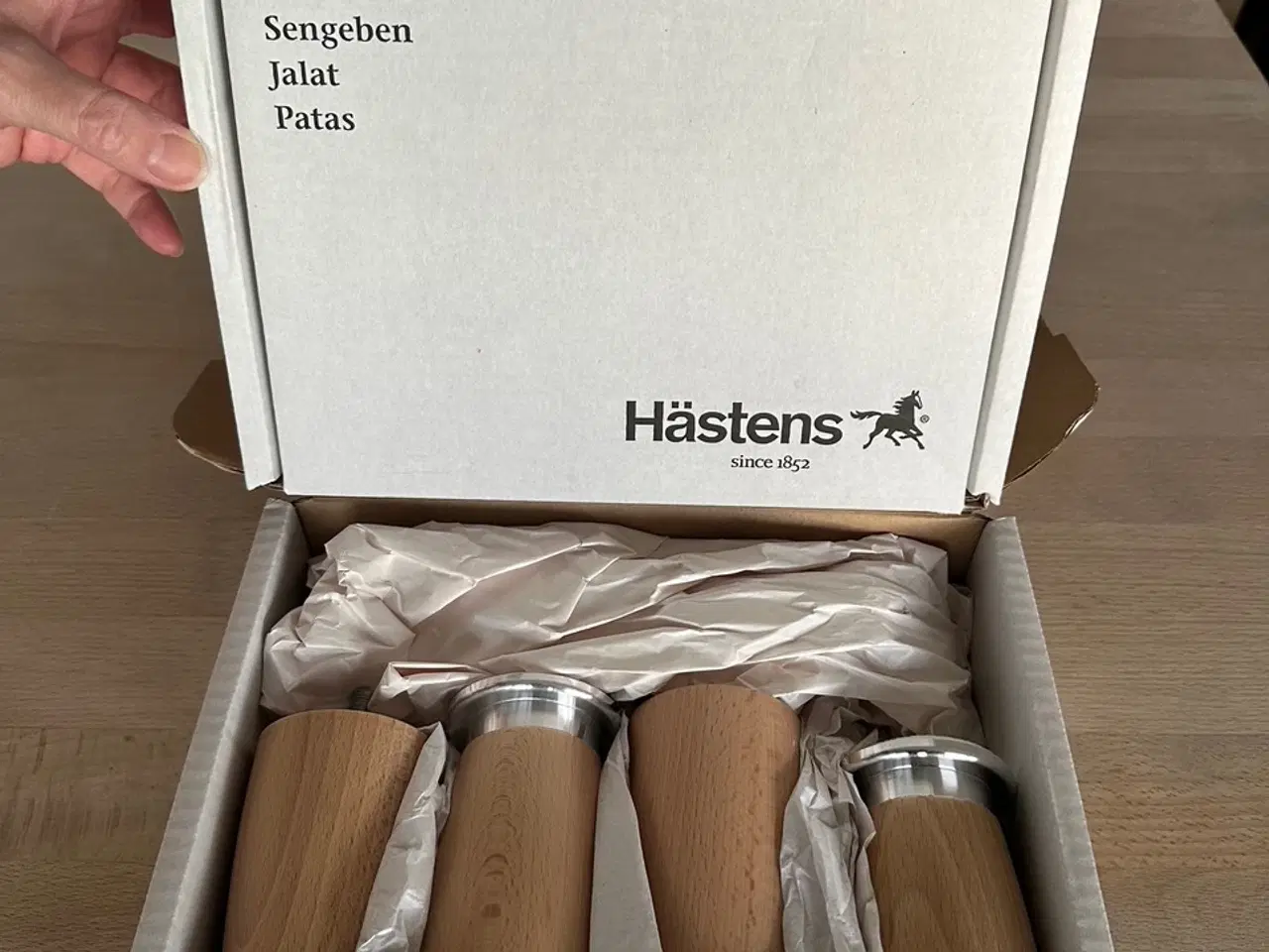 Billede 2 - Hästens fabriksnye ekslusive sengeben 8 stk