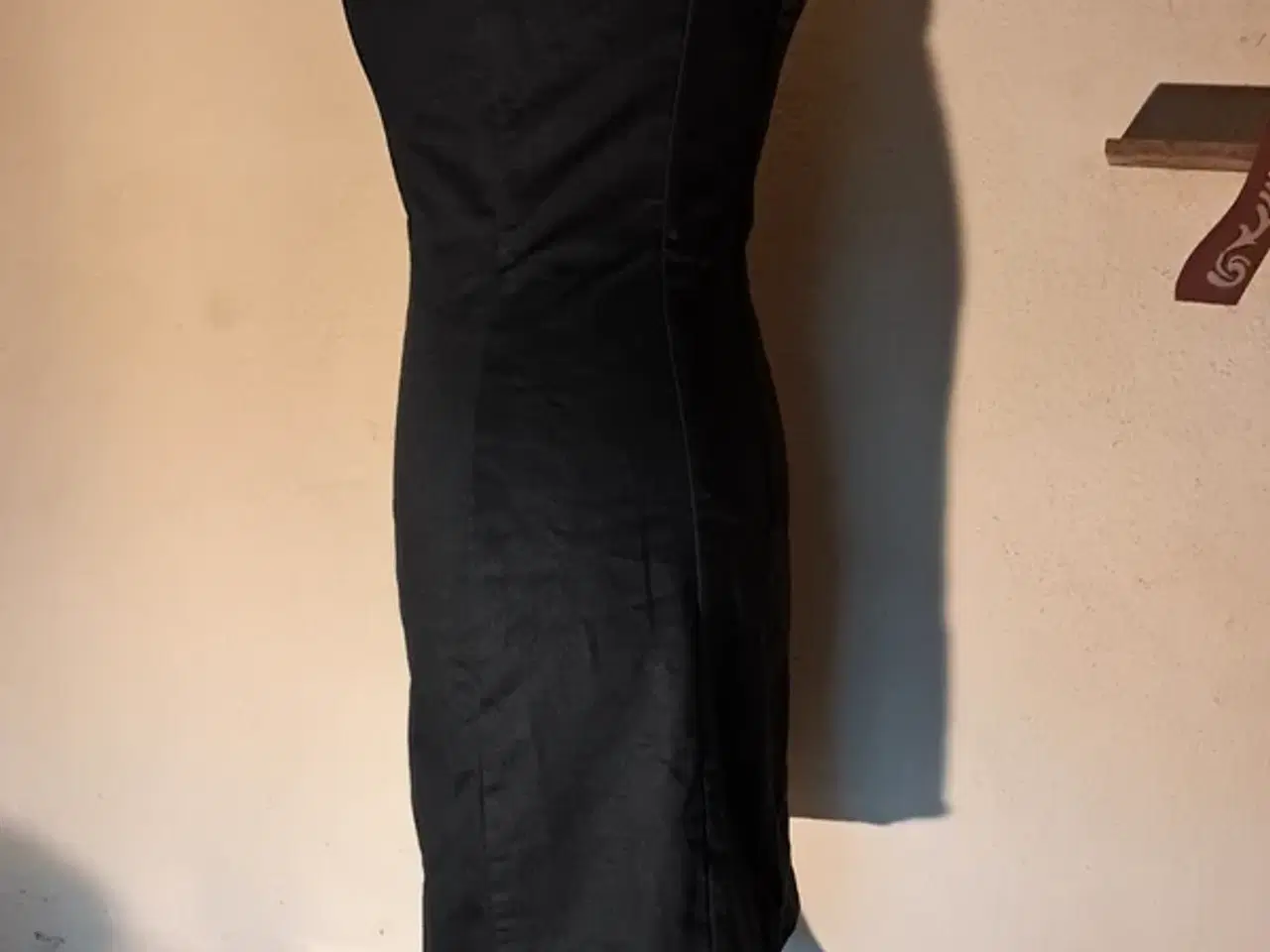 Billede 2 - H&M str. S/M kjole