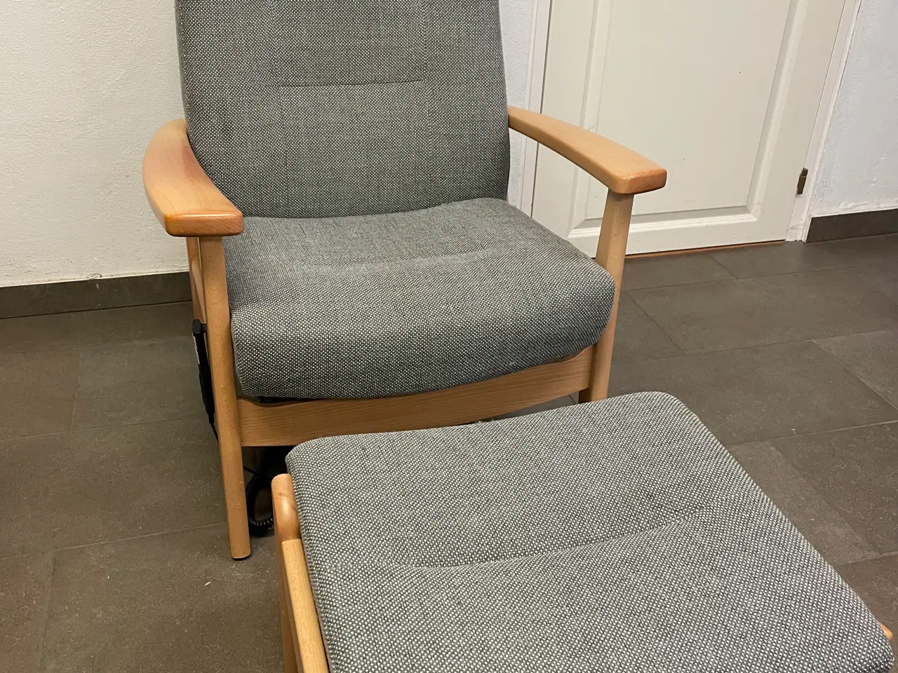 Billede 1 - Farstrup elevationsstol model 5920