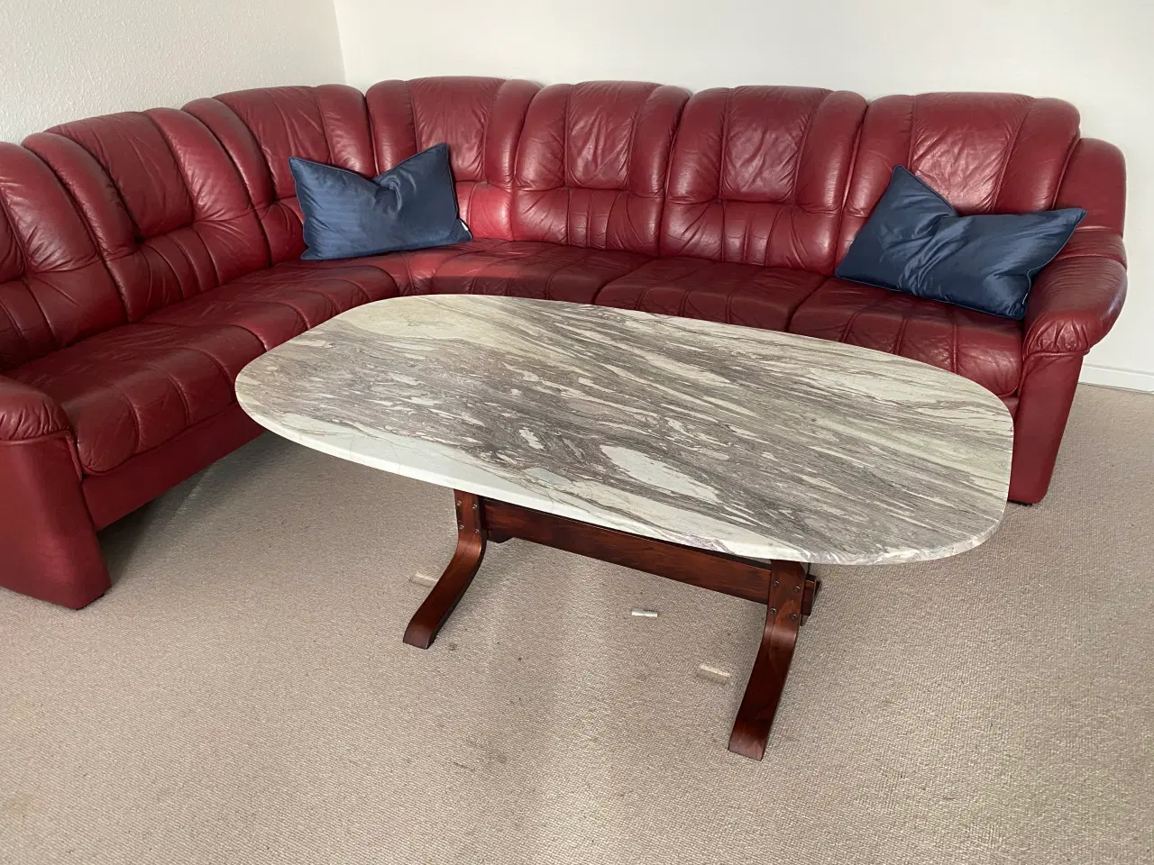 Billede 2 - Sofabord i marmor med mørkbejset træ
