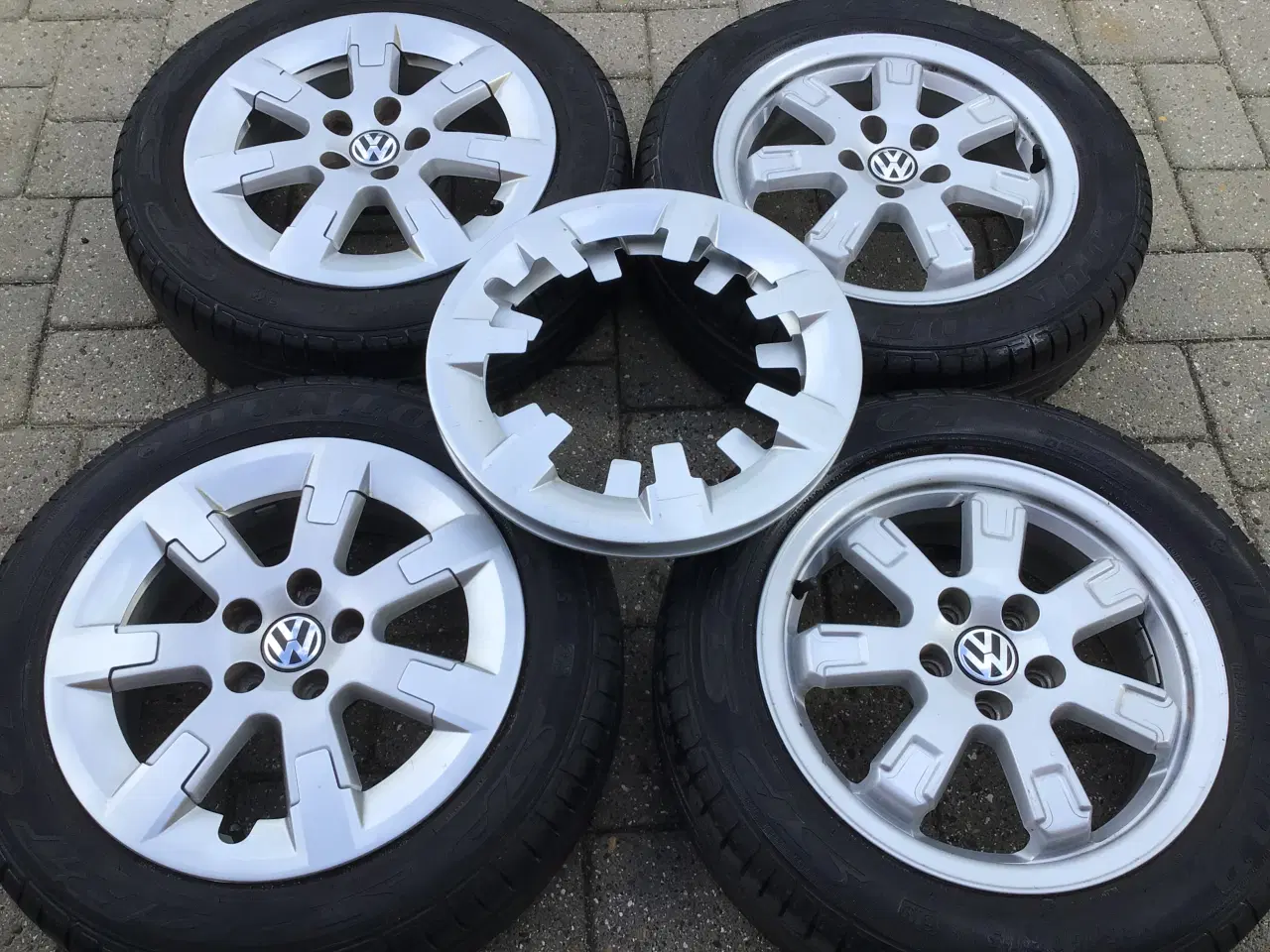 Billede 2 - Alu fælge med dæk