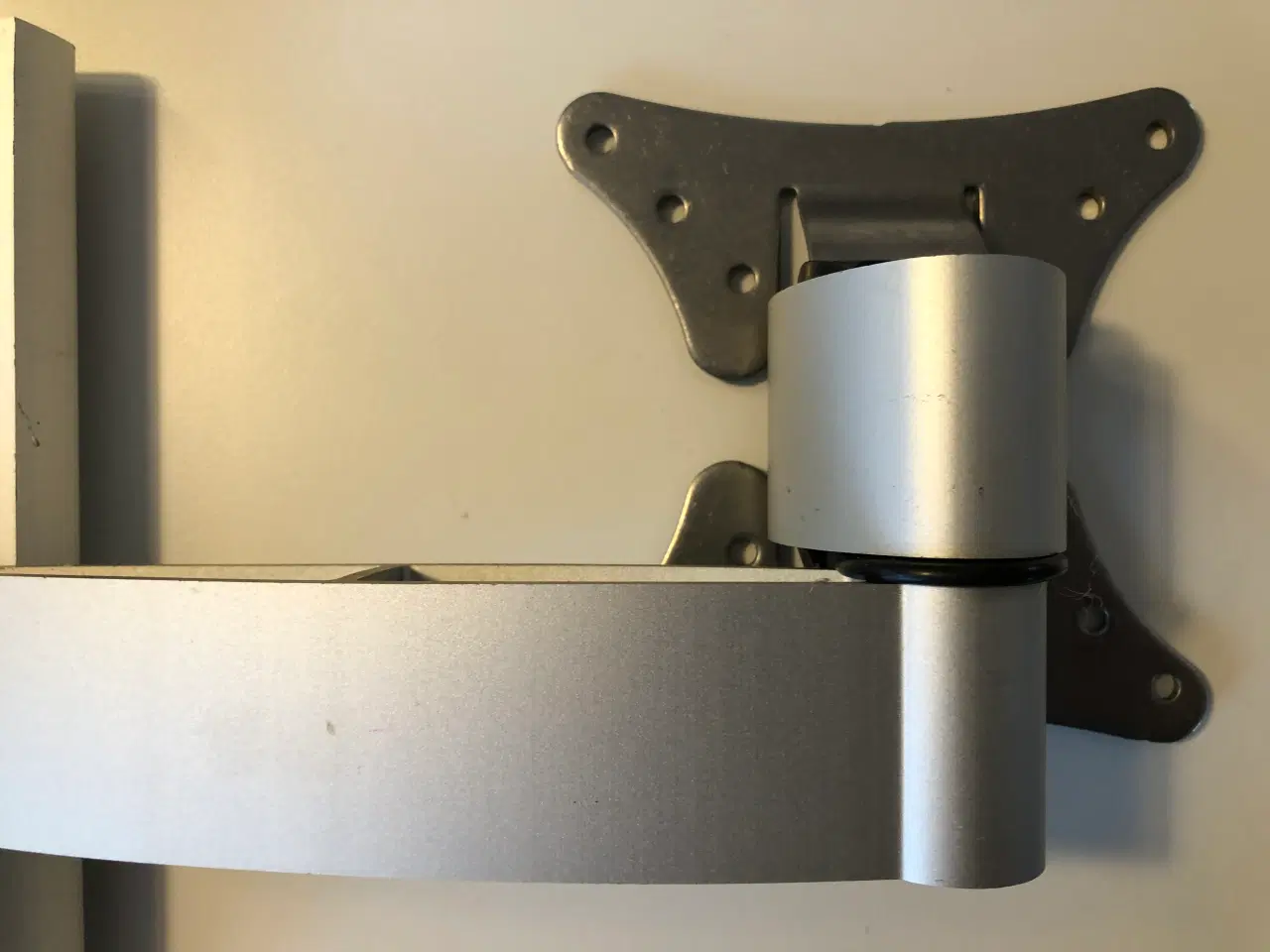 Billede 3 - Vægbeslag til TV fra Vogel's