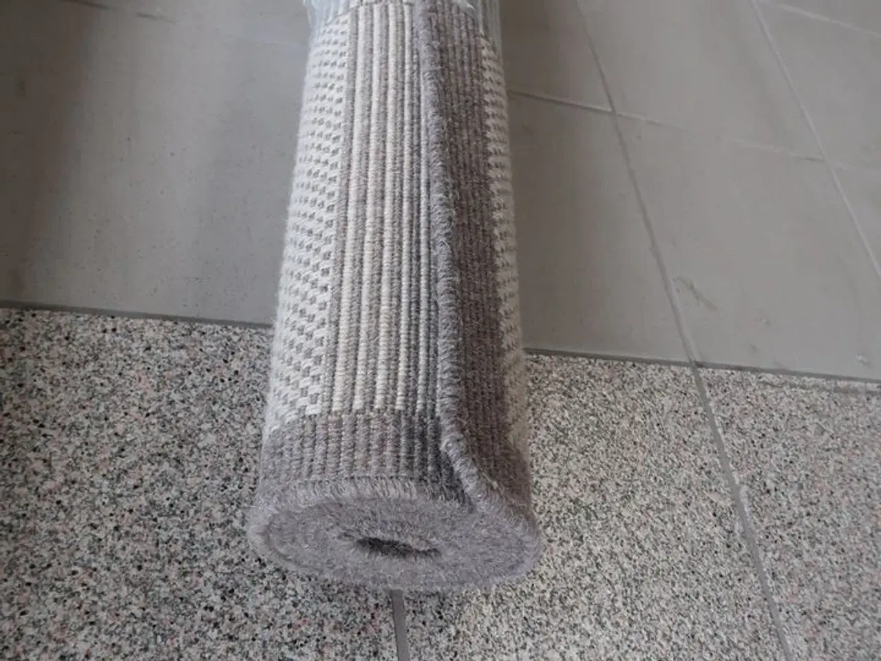 Billede 1 - Gulvtæppe PORTO