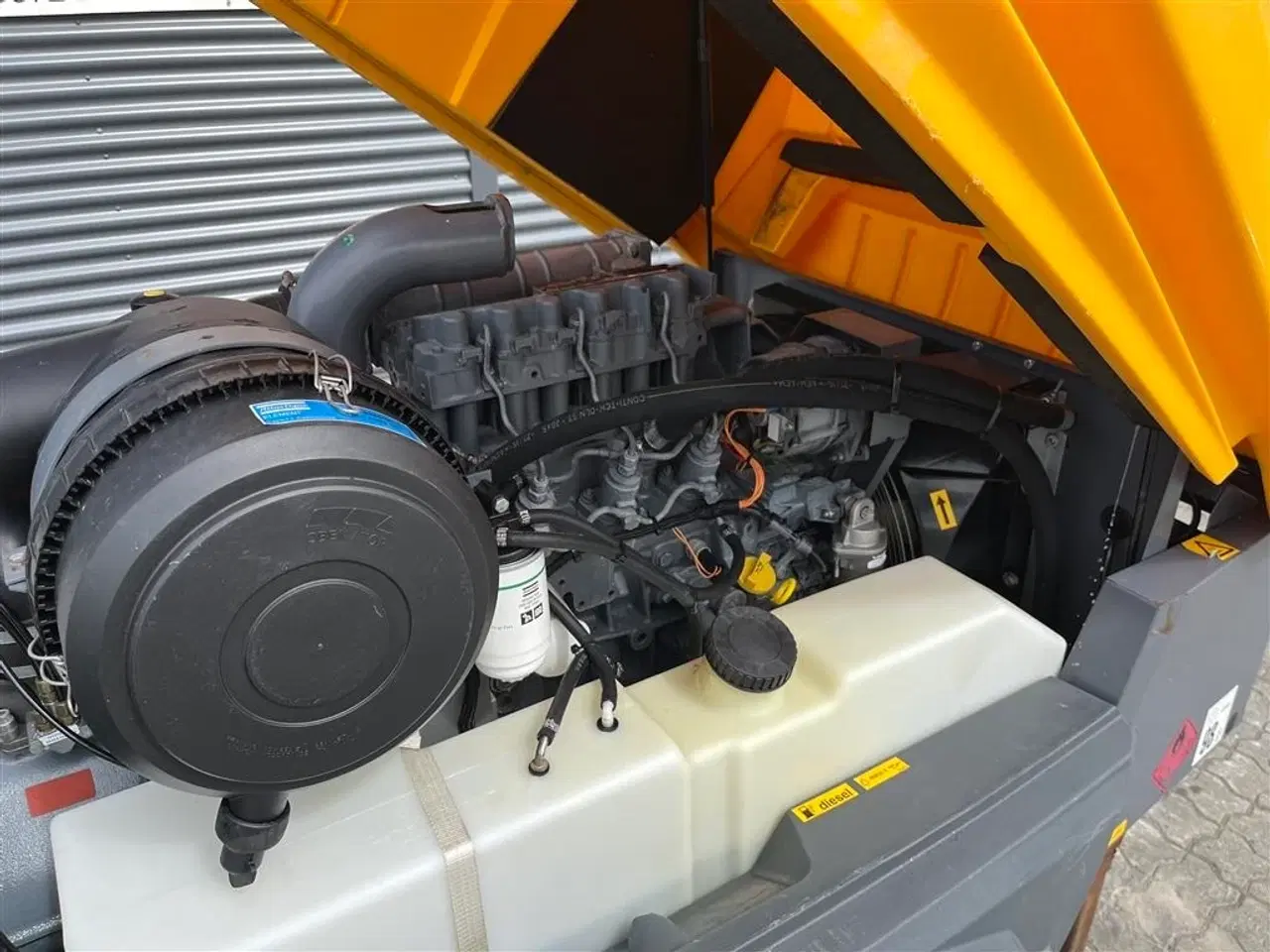Billede 8 - Atlas Copco XAS 97 5M3 kompressor på ski. Kun kørt 298T