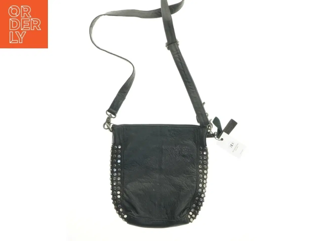 Billede 2 - Sort skuldertaske med nitter fra Re: Designed (str. 28x26,5 cm)