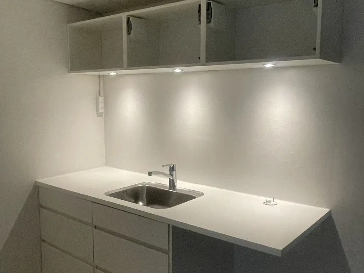 Billede 5 - Kælderlejemål egnet til kontor eller lager inkl. 1 privat parkeringsplads.