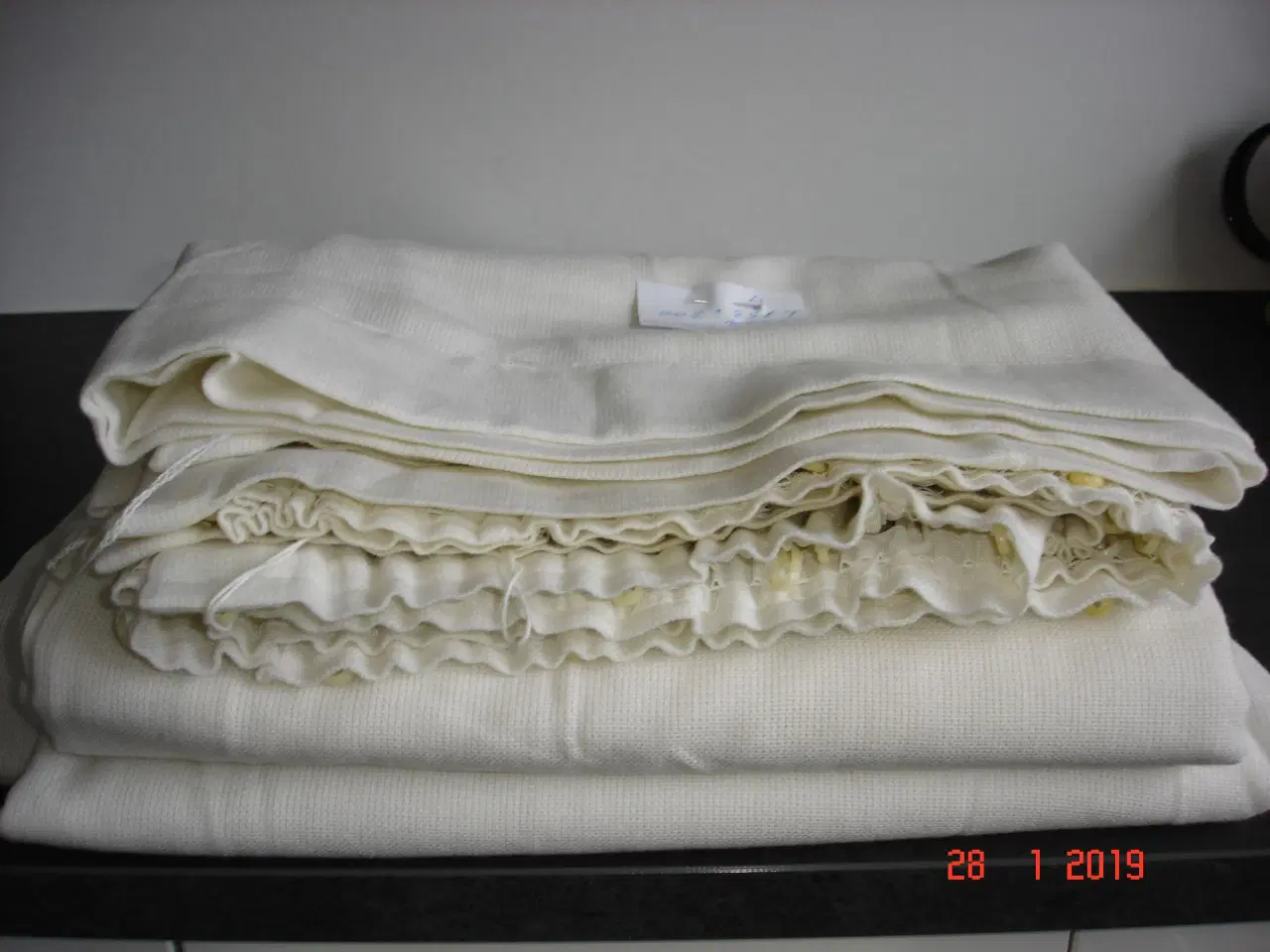 Billede 1 - Rå- hvide gardiner