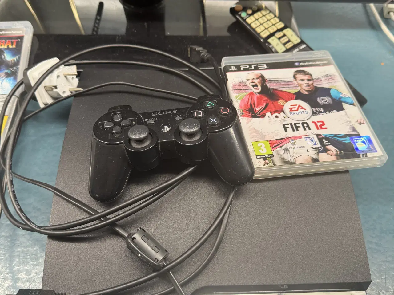 Billede 4 - PS3, med konsol, spil & TV skærm