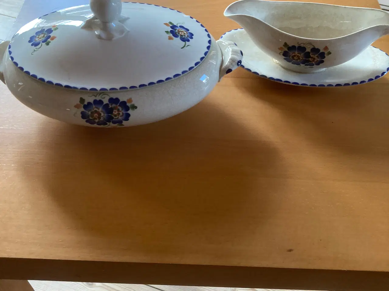 Billede 2 - Københavns Porcelænsfabrik, lågfad, sovseskål